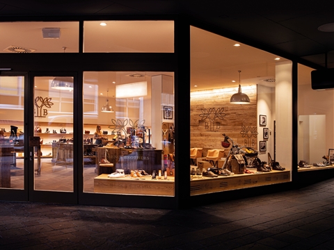 Store Zug 01 high